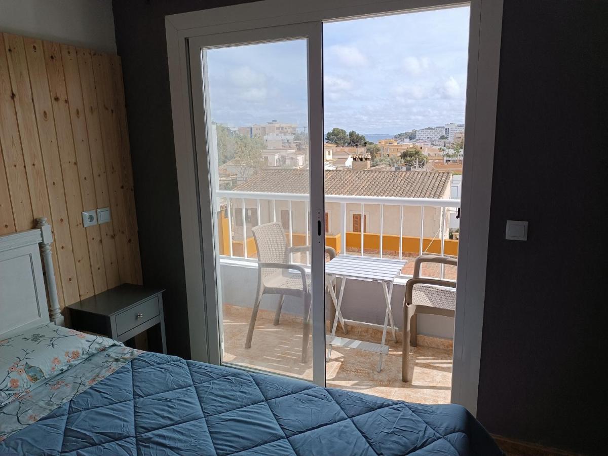 Hostal Belgica Palmanova Екстериор снимка