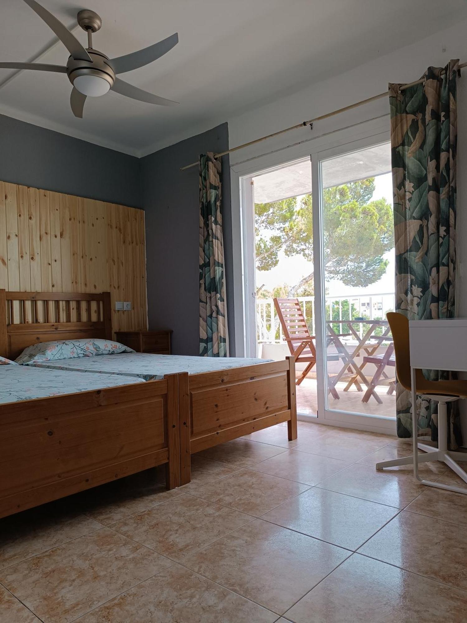 Hostal Belgica Palmanova Екстериор снимка