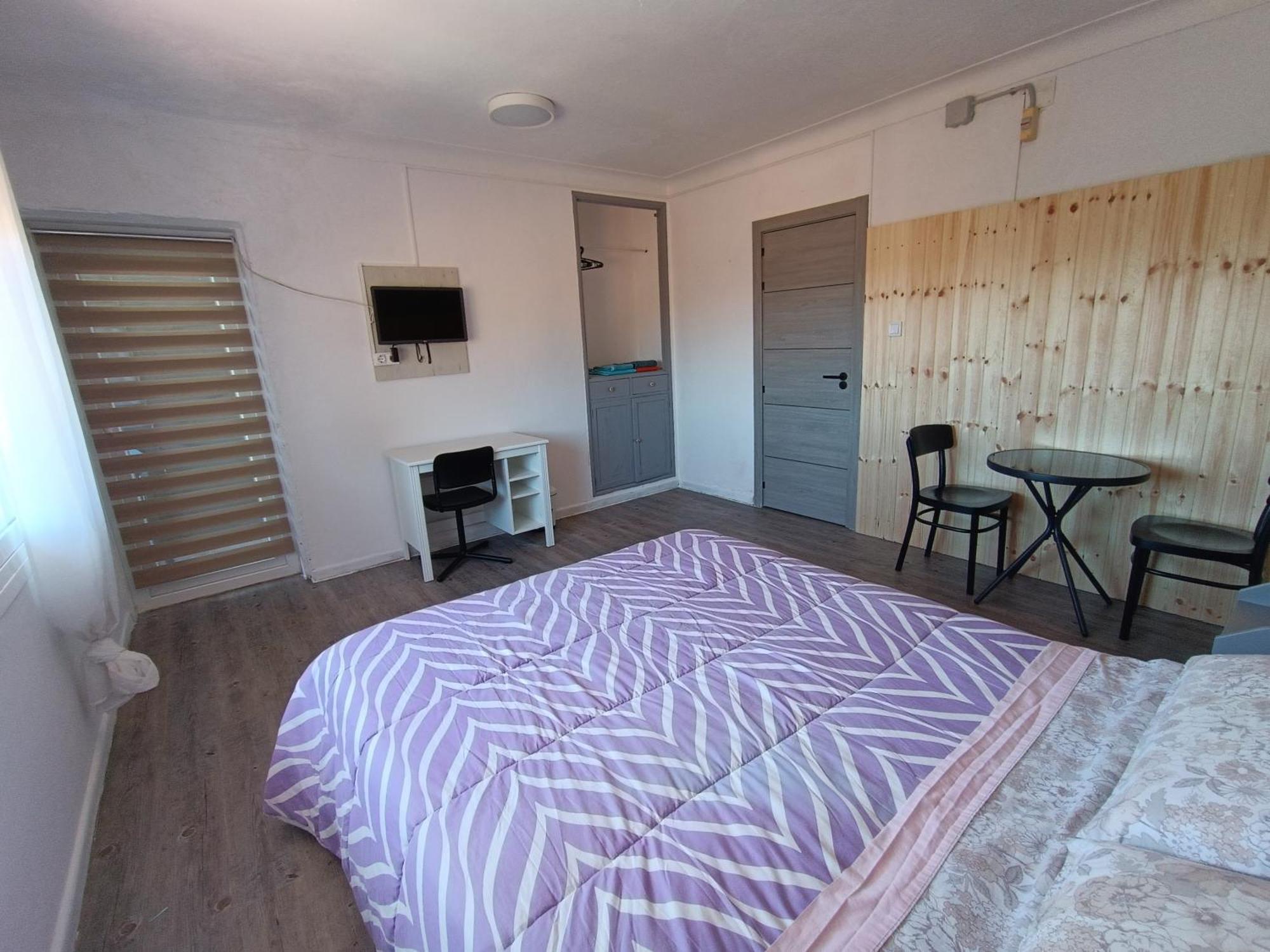 Hostal Belgica Palmanova Стая снимка