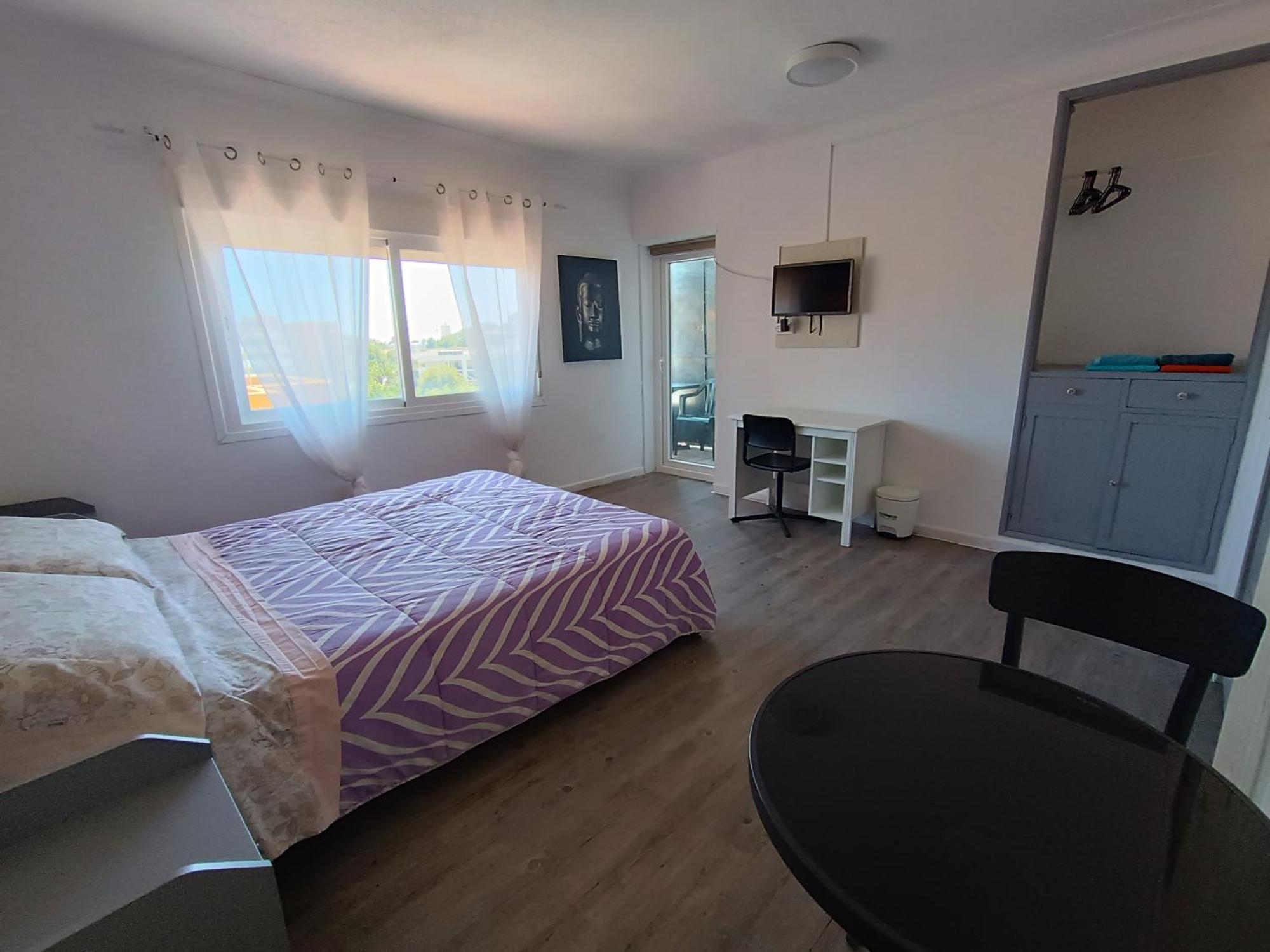 Hostal Belgica Palmanova Екстериор снимка