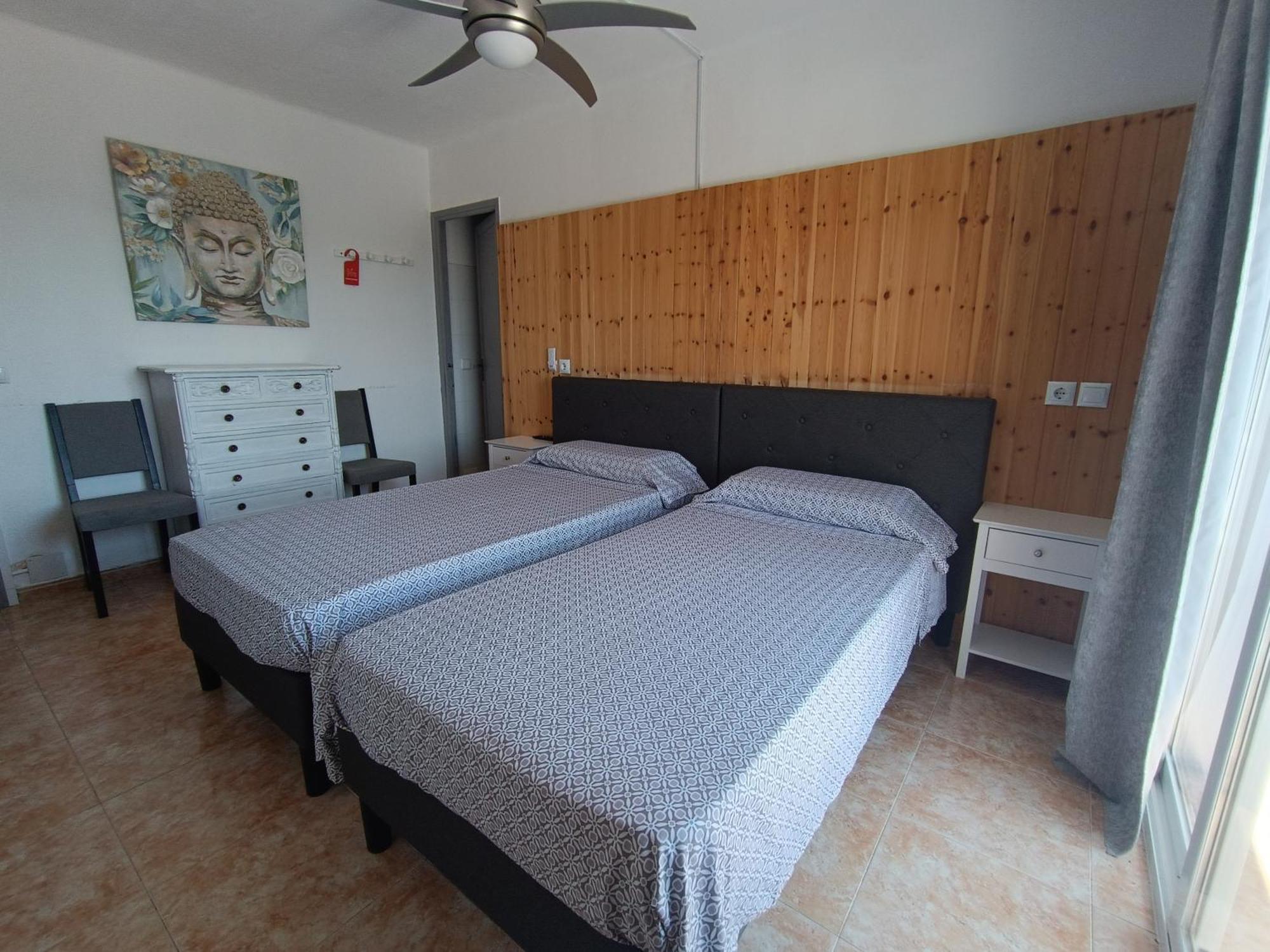 Hostal Belgica Palmanova Стая снимка