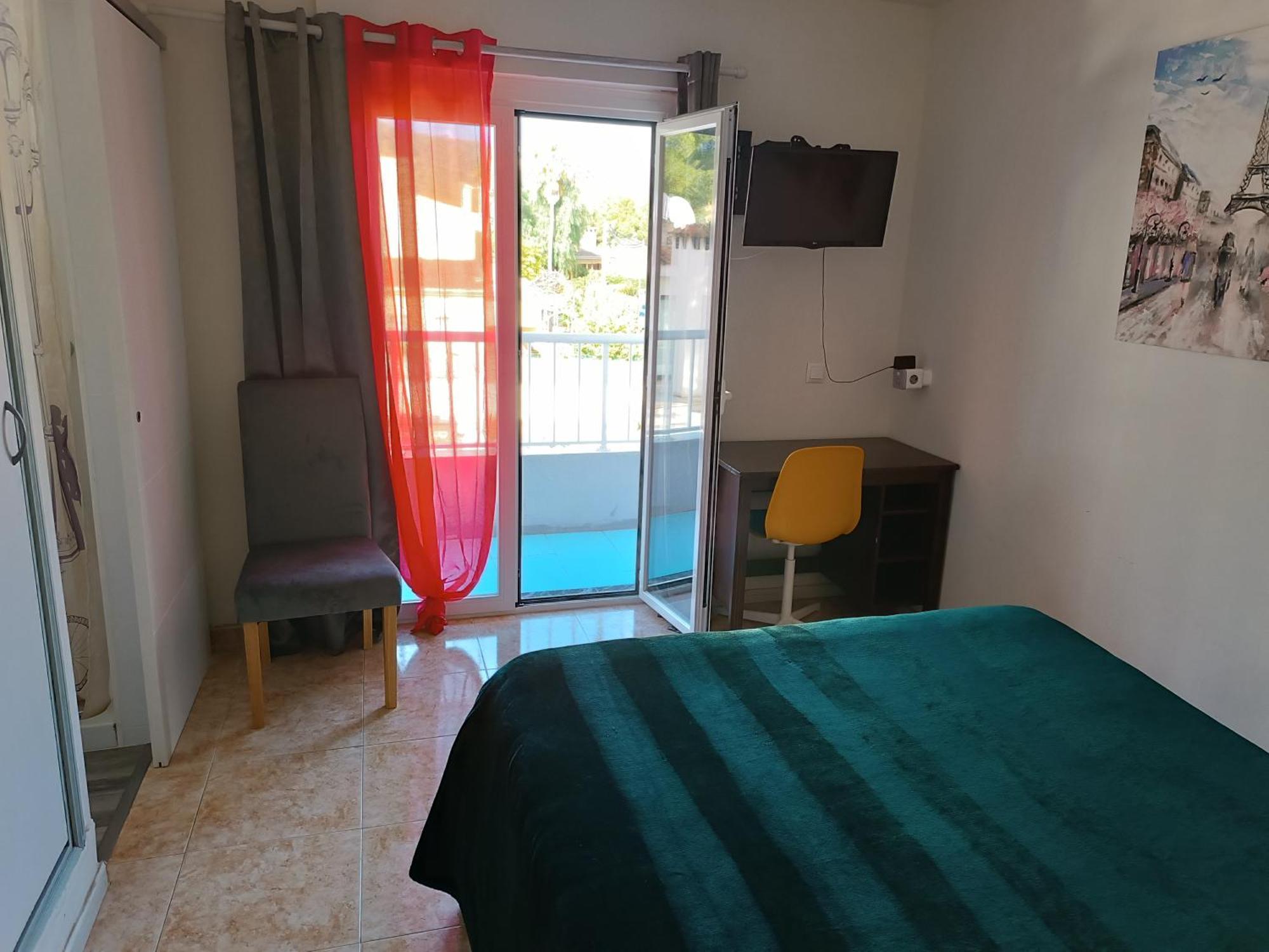 Hostal Belgica Palmanova Екстериор снимка