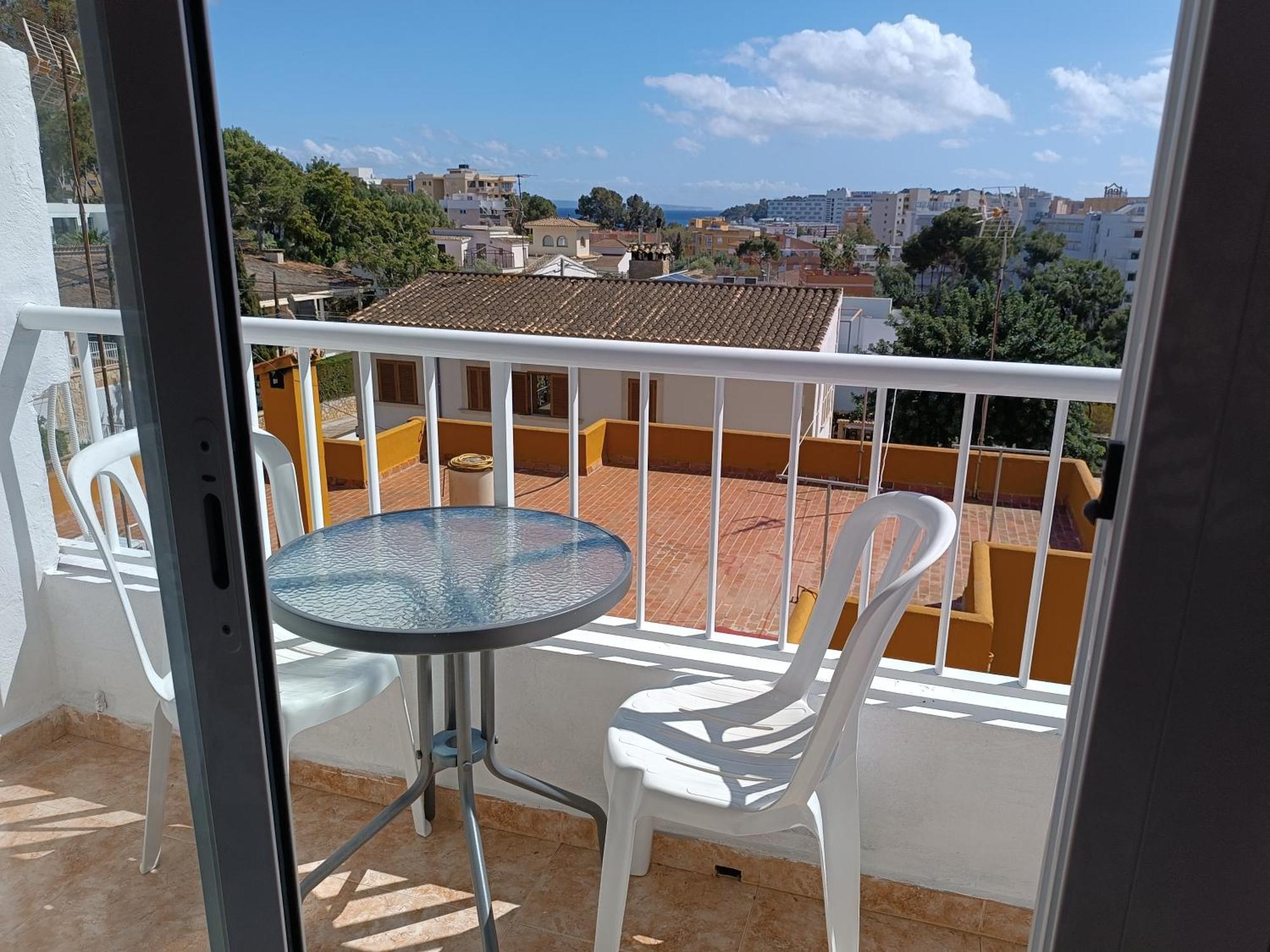 Hostal Belgica Palmanova Стая снимка
